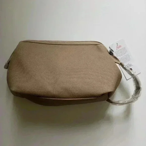 LUG Via Matte Luxe VL (Vegan Leather) Toiletry Cosmetic Case - Sand Taupe - Picture 7 of 13